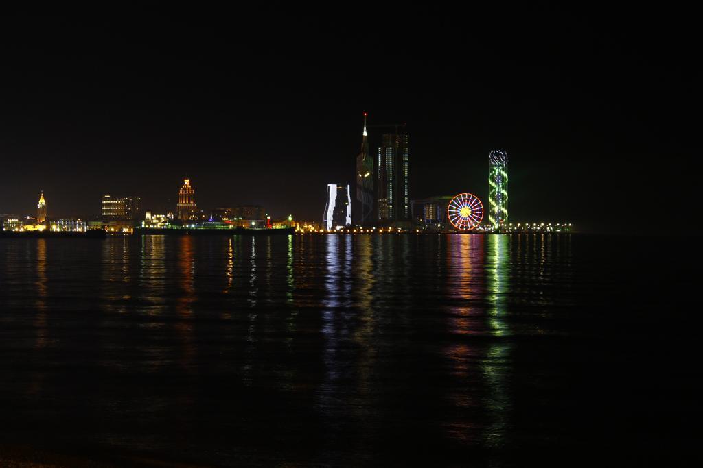 Apartment Archil Batumi Esterno foto