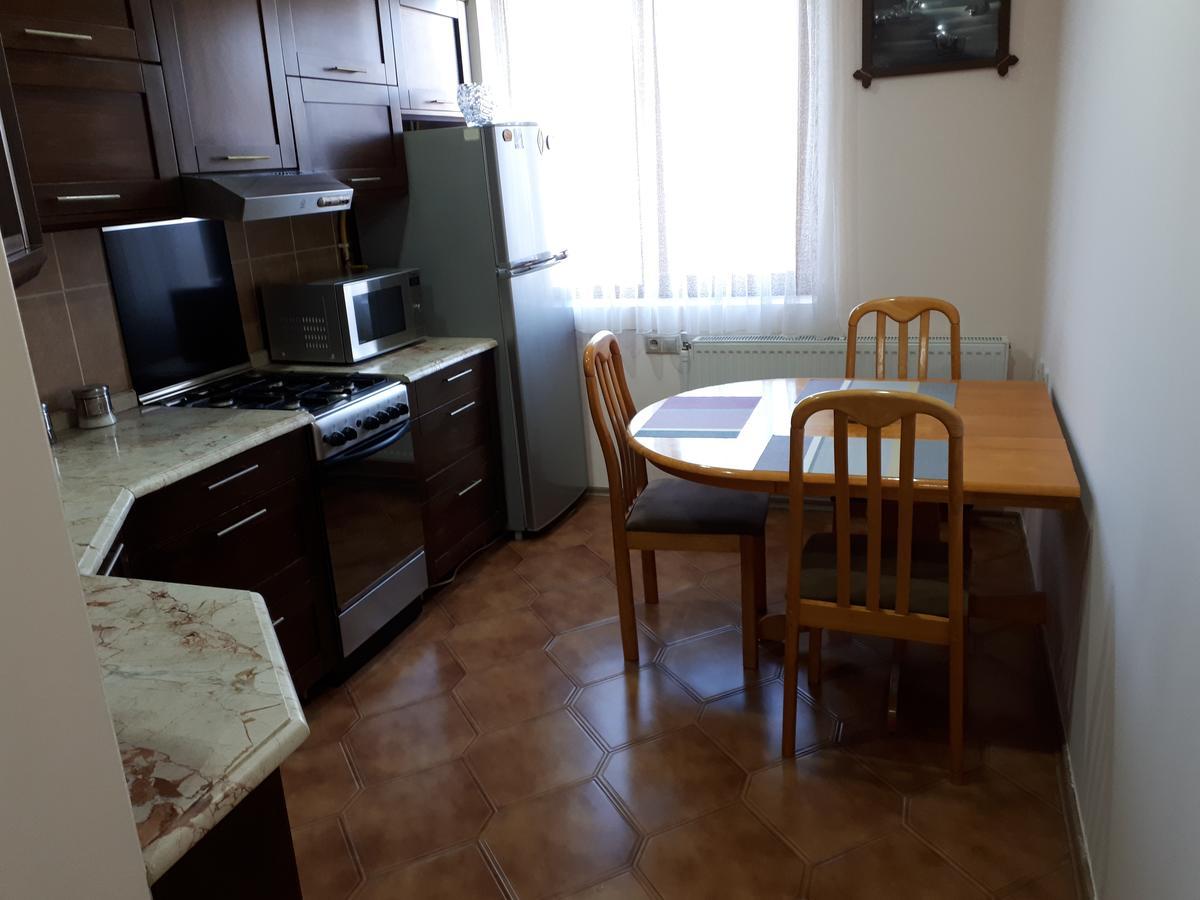 Apartment Archil Batumi Esterno foto