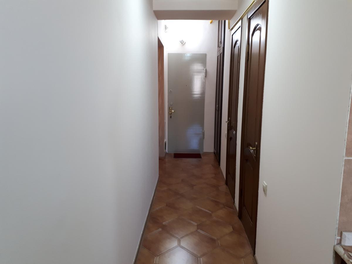 Apartment Archil Batumi Esterno foto